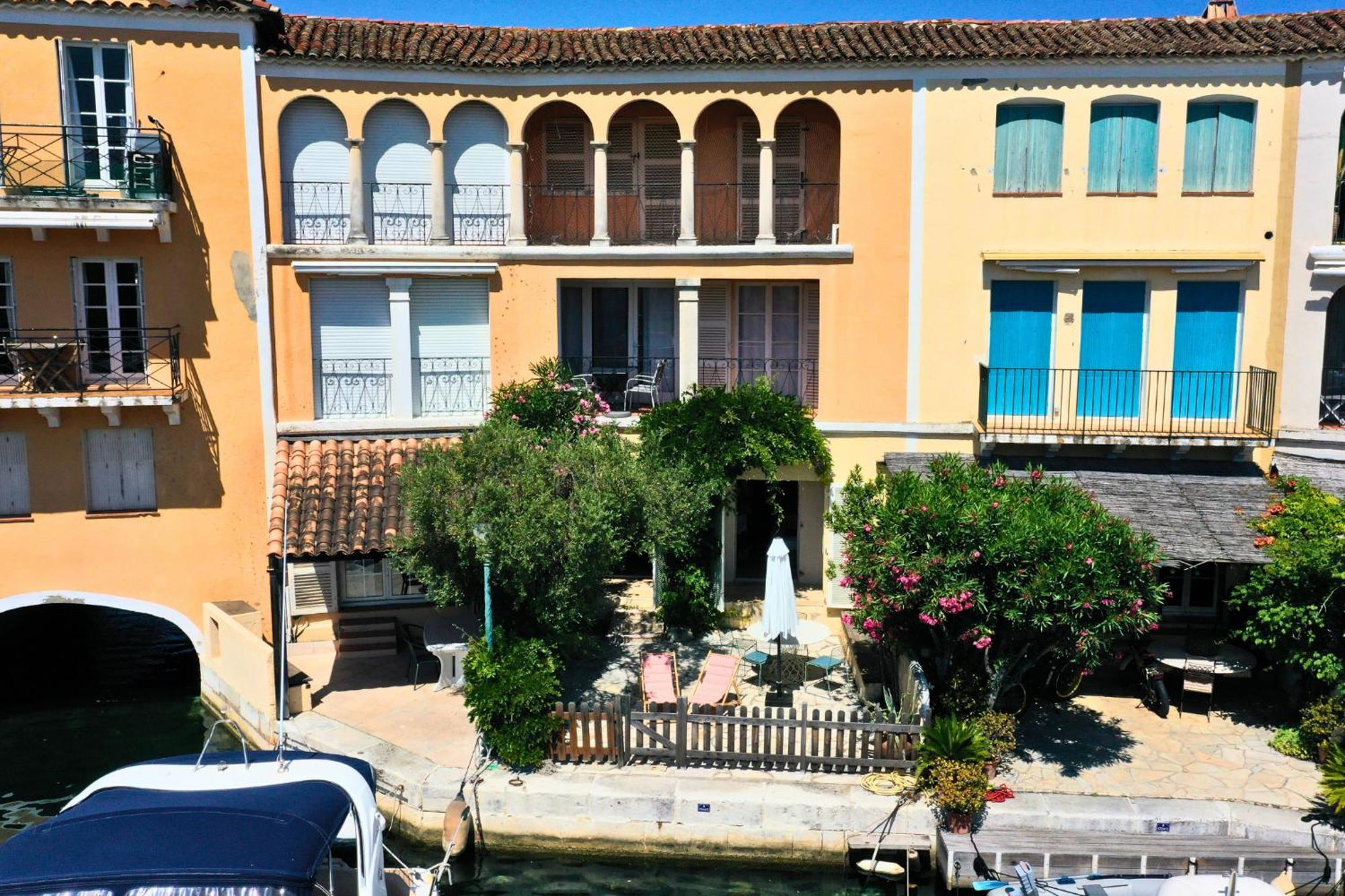 Appartement Amour Terrasse Sur L'Eau Grimaud Buitenkant foto
