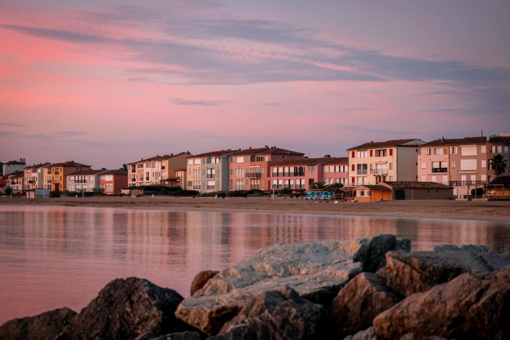 Appartement Amour Terrasse Sur L'Eau Grimaud Buitenkant foto